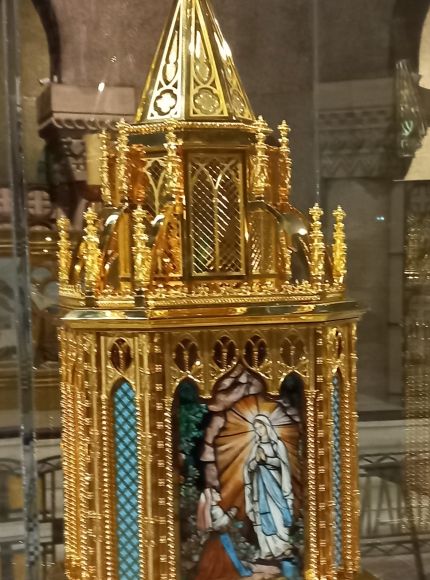 Reliques de Sainte Bernadette